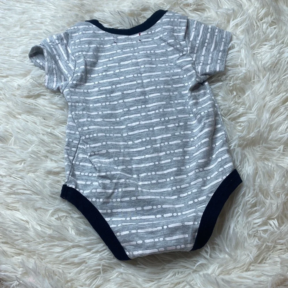 7 For All Mankind Gray & Blue Onesie Size 3-6 Months Excellent Condition